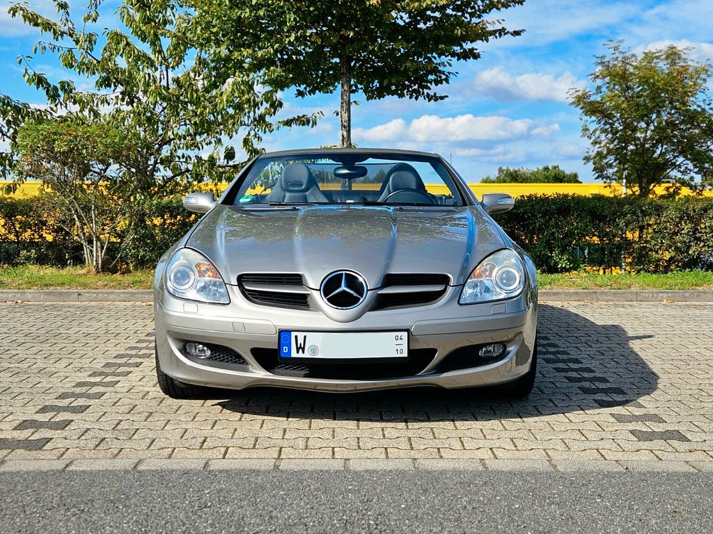 Bild des Angebotes Mercedes-Benz SLK 350 | Alle Öle + Dämpfer NEU | Scheckheft