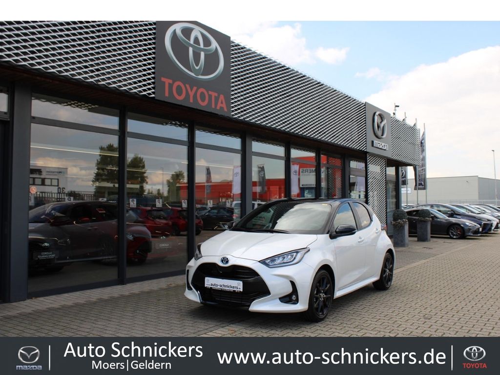 Bild des Angebotes Toyota Yaris Hybrid Style+JBL+NAV+GJ-RÄDER !!