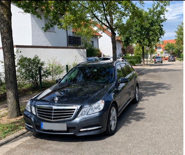 Bild des Angebotes Mercedes-Benz E 220 CDI T BlueEFFICIENCY Standard
