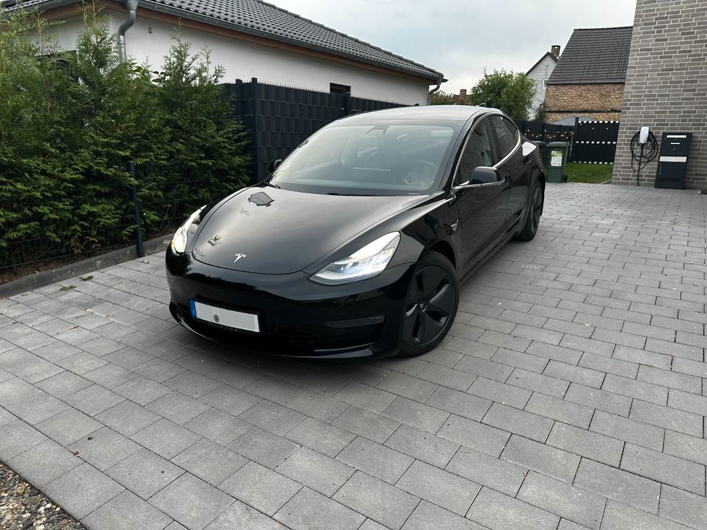 Bild des Angebotes Tesla Model 3 Allradantrieb / SoH 89% / Long Range