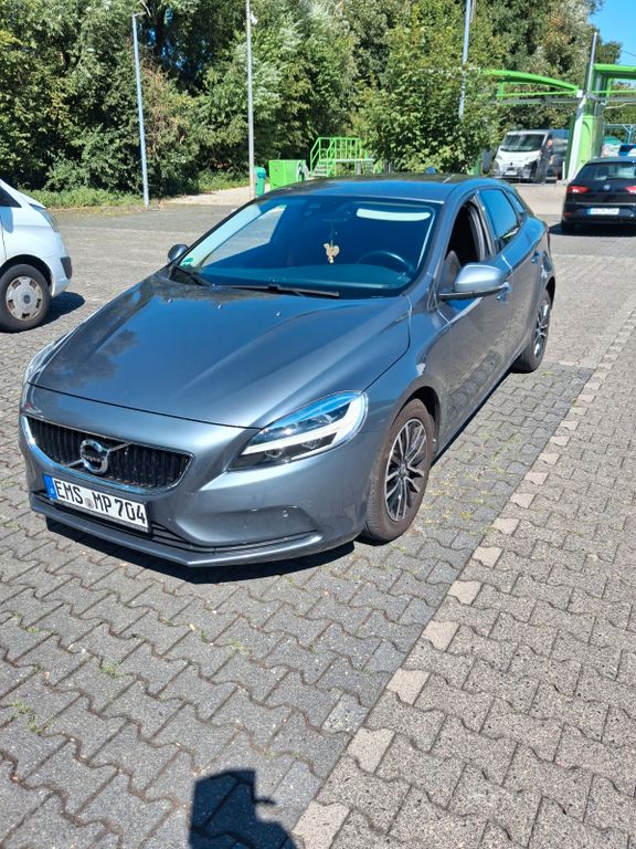 Bild des Angebotes Volvo V40 D2 LINJE YOU! LINJE YOU!