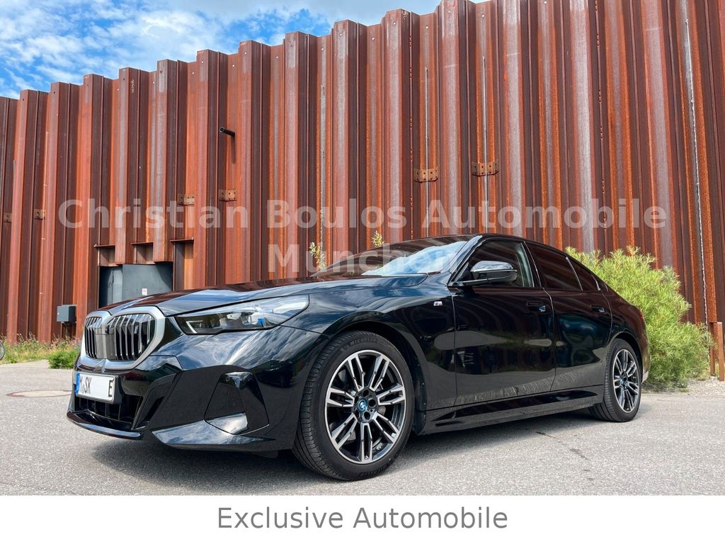 Bild des Angebotes BMW i5 40 eDrive M Sport 1.Hand Neupreis 91´400€