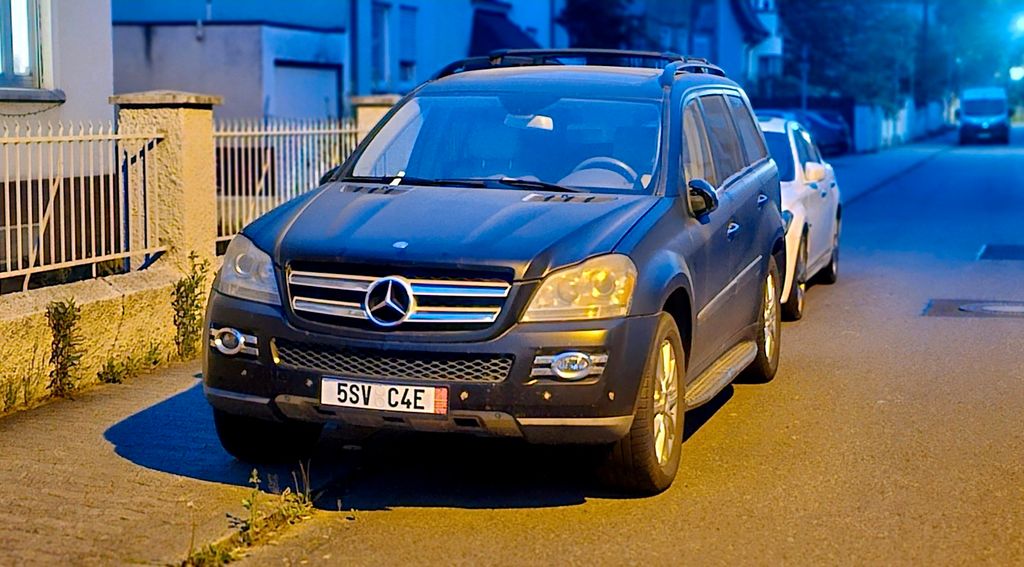 Bild des Angebotes Mercedes-Benz GL 450 4MATIC -