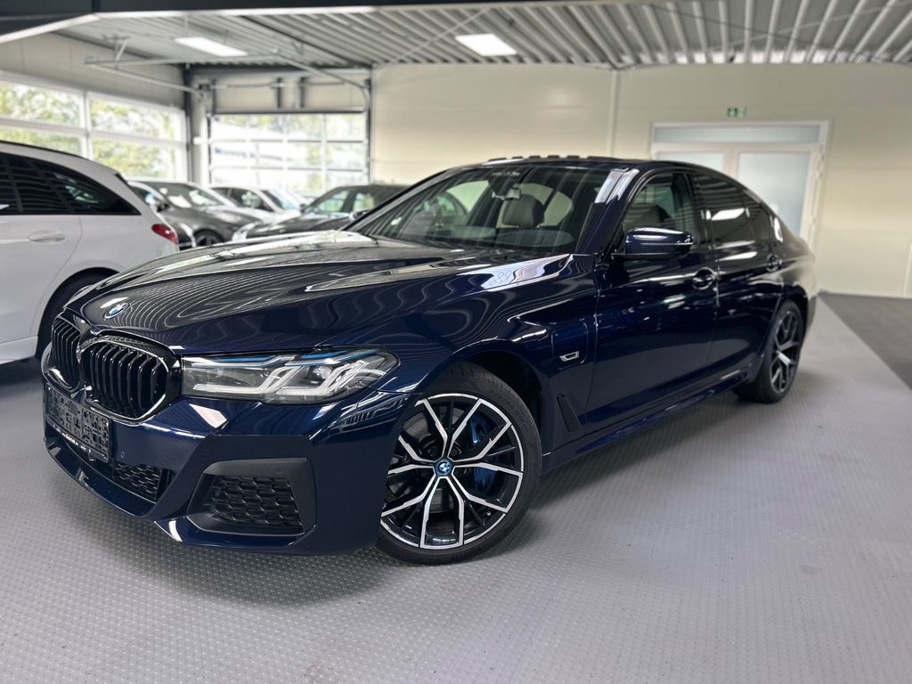 Bild des Angebotes BMW 545e xd M Sport -HUD-Schiebed-H&K-360K-Laser-19Z