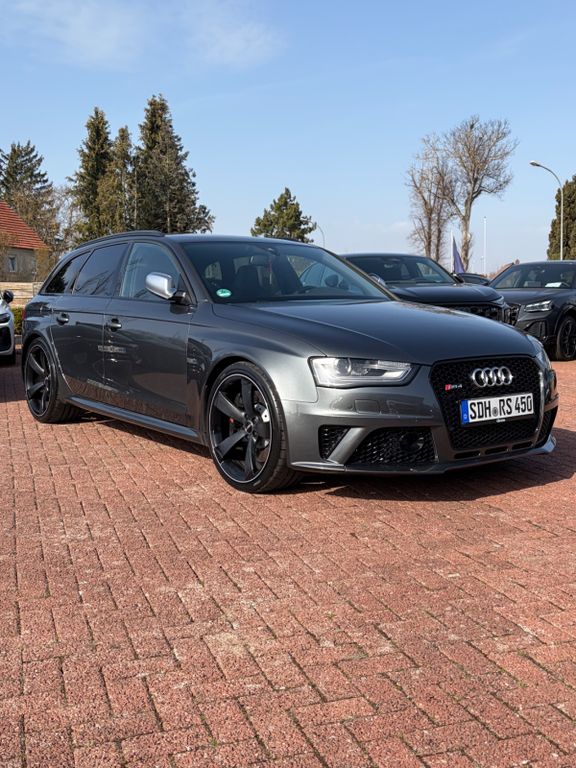 Audi RS4 Avant 4.2 FSI Quattro CAPRISTO+PANO+B&O