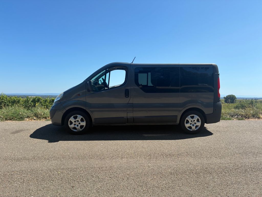 Bild des Angebotes Opel Vivaro 2.5 CDTI