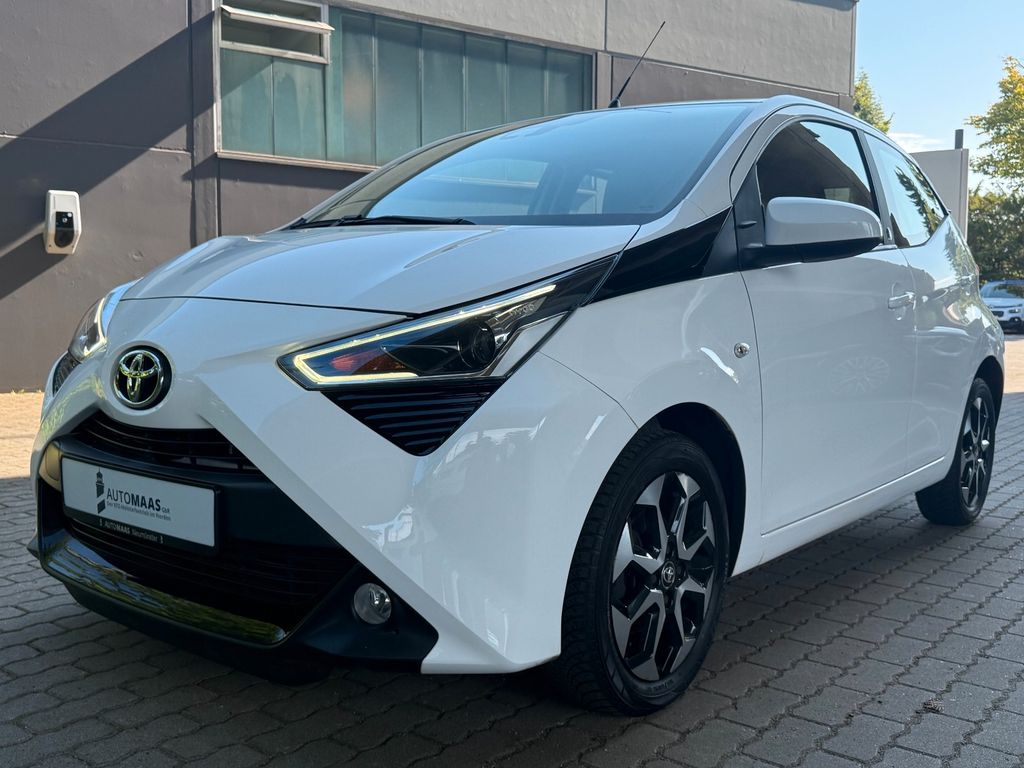 Bild des Angebotes Toyota Aygo AYGO x-play Team D