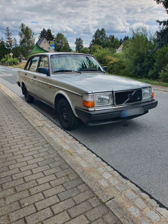 Bild des Angebotes Volvo 240 GL daily-driver HU 2028 H-Kennzeichen