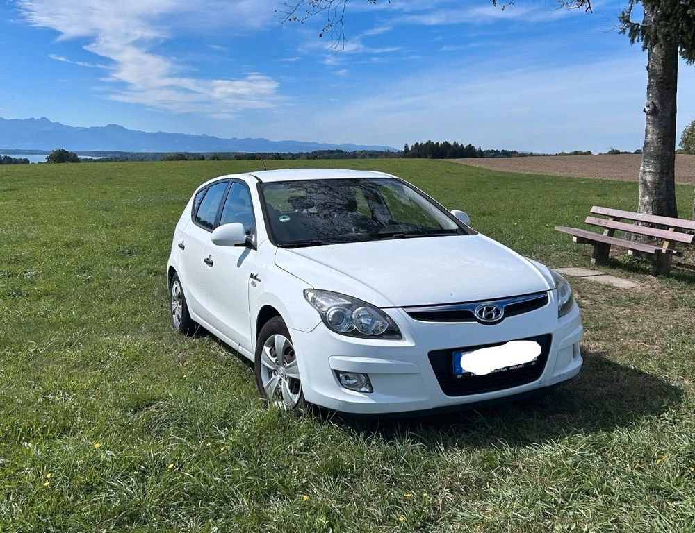 Bild des Angebotes Hyundai i30 CW blue 1.4 Classic Classic