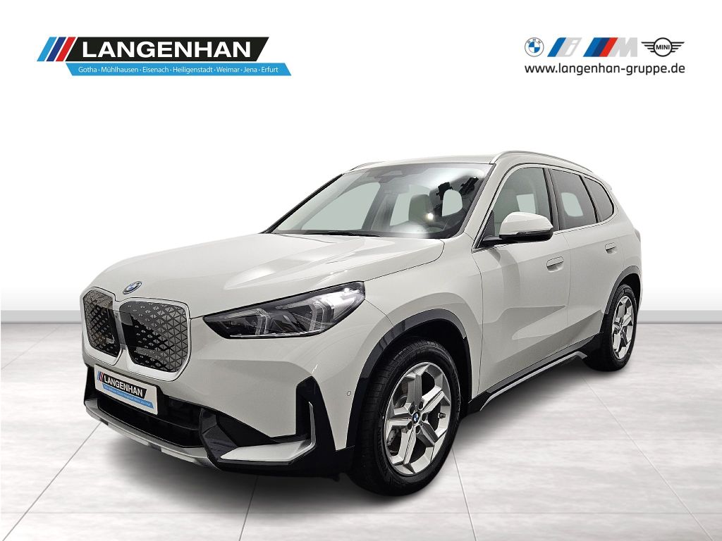 Bild des Angebotes BMW iX1 xDrive30 xLine AHK LED Kamera SHZ