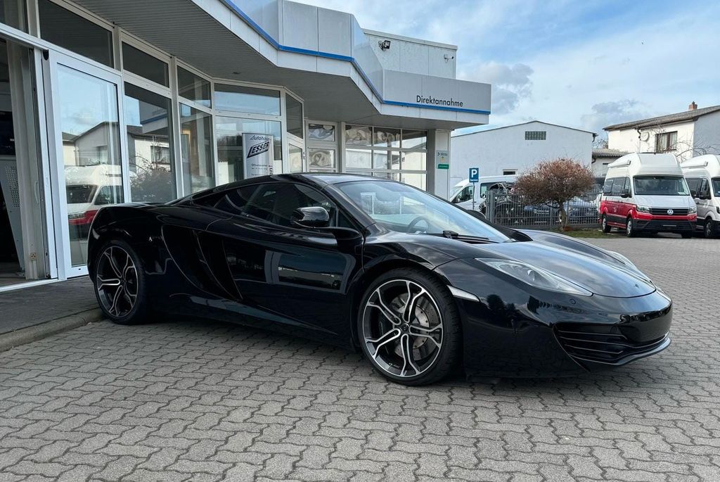 McLaren MP4-12C 3.8 V8