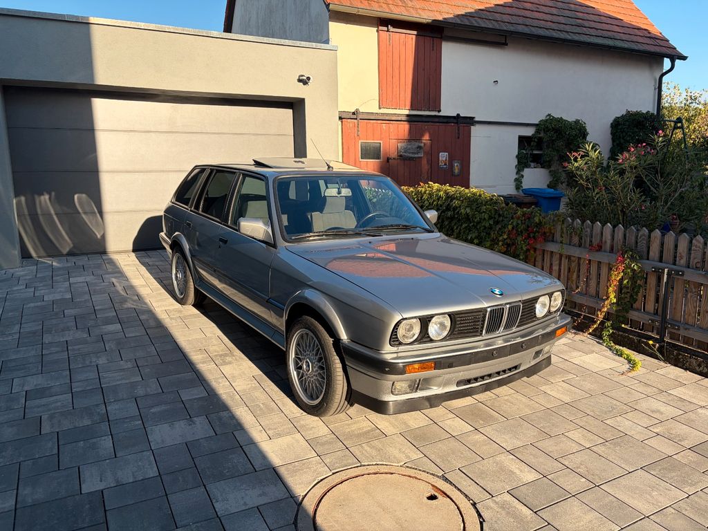 BMW E30 325ix Neu Lackiert Liebhaberfahrzeug H Kennz