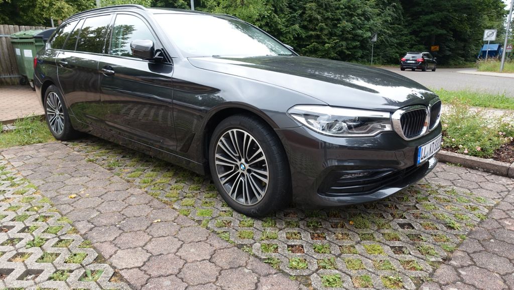Bild des Angebotes BMW 520d xDrive Touring Allradantrieb