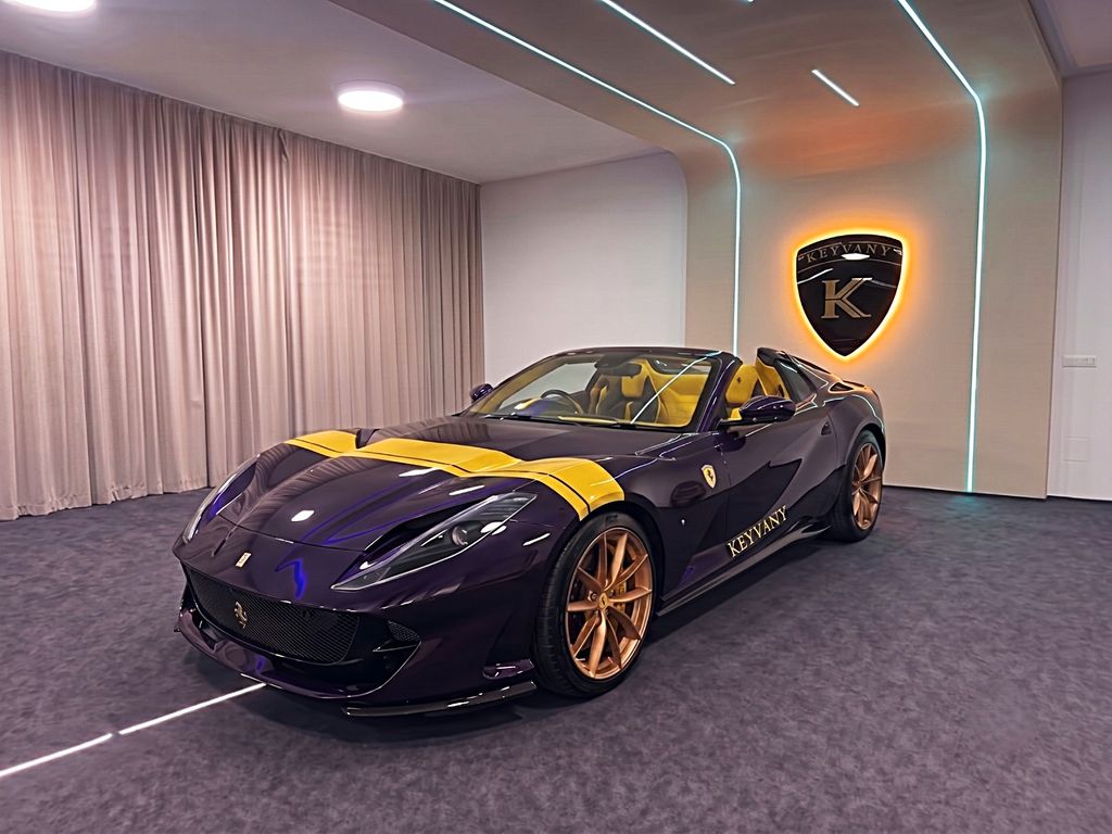 Bild des Angebotes Ferrari 812 GTS/STARLIGHT/KEYVANY INTERIEUR/KAMERA!