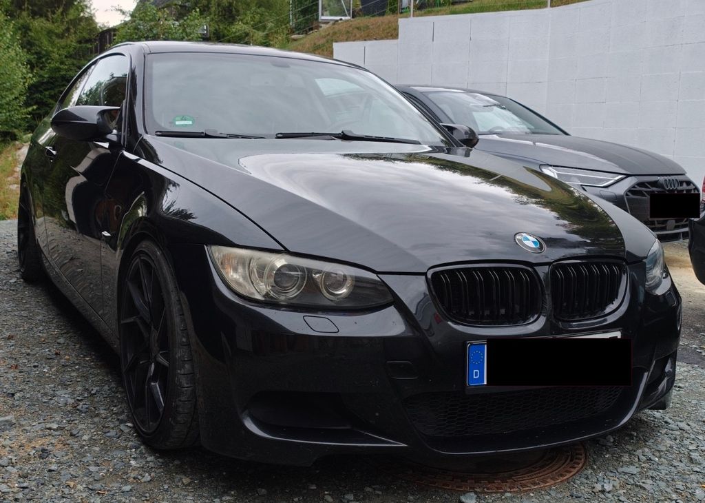Bild des Angebotes BMW 325i Coupé - 6-Zylinder (E92)