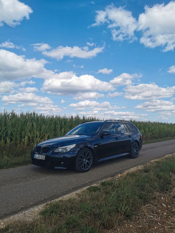 Bild des Angebotes BMW 530i Touring, M-Paket, AHK, SHZ