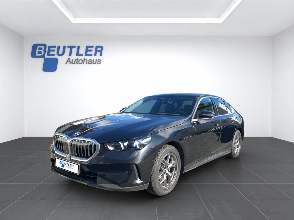 Bild des Angebotes BMW 520i Limousine aLED eSitze 360°Kam HUD