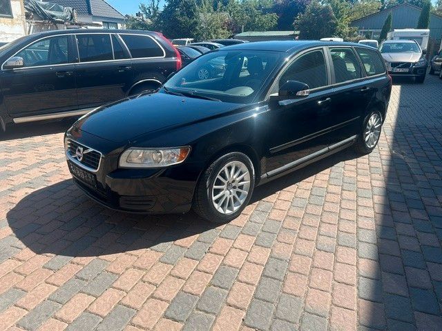 Bild des Angebotes Volvo V50 Kombi D2 Allwetter 1.Hand