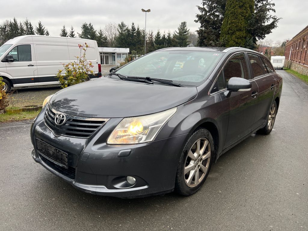 Bild des Angebotes Toyota Avensis Kombi Sol*STANDHEIZUNG*RFK