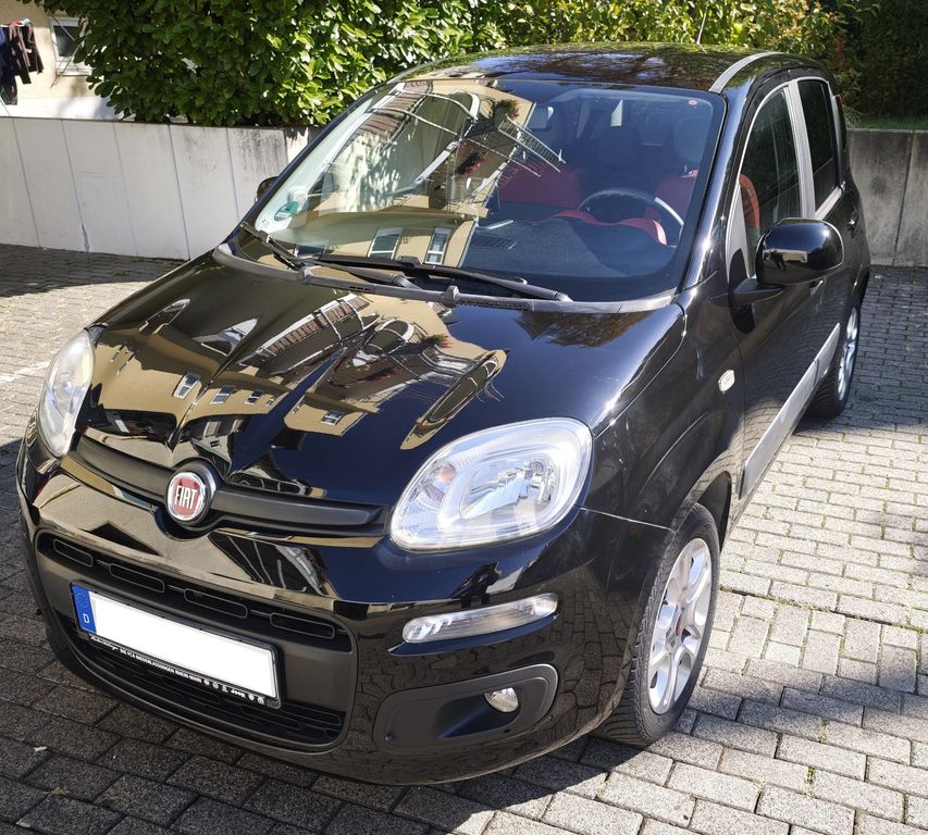 Bild des Angebotes Fiat New Panda 1.2 Lounge- 1. Hand- 9.400 km*TOP