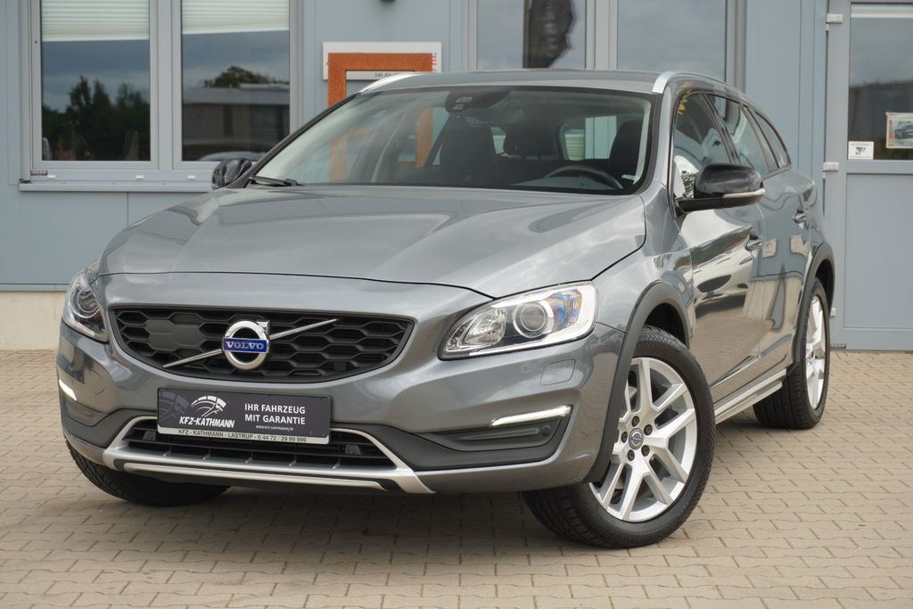 Bild des Angebotes Volvo V60 Cross Country 2.0 D3 Momentum*Xenon*Kam*Navi