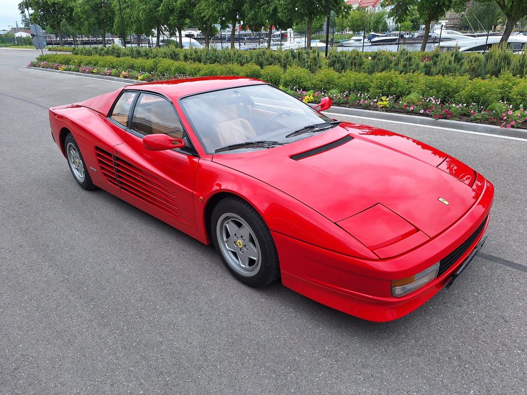 Bild des Angebotes Ferrari Testarossa with Major Service. Show Quality Car