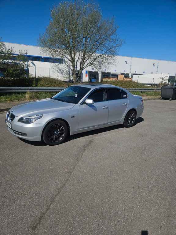 Bild des Angebotes BMW 525i -