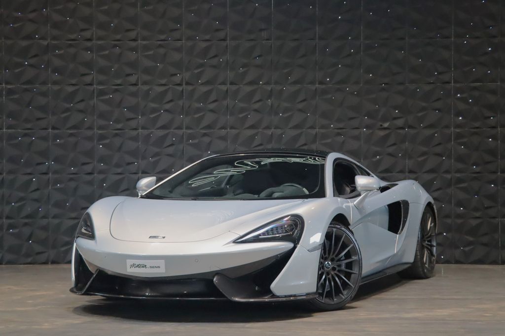 Bild des Angebotes McLaren 570GT - Lift - Carbon - B&W - Soft Close