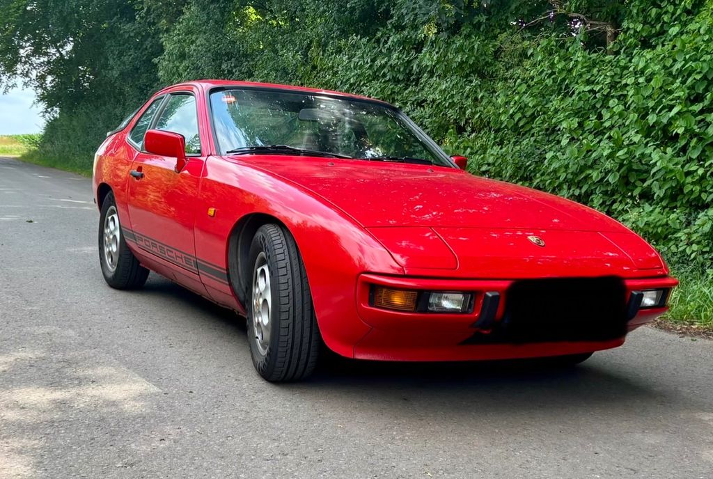 Porsche 924 S