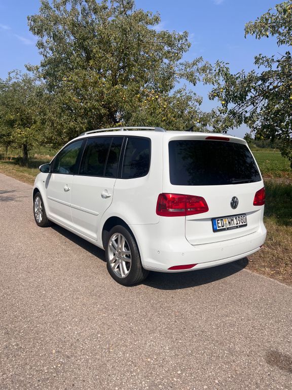 Bild des Angebotes Volkswagen Touran 1.4 TSI DSG LIFE LIFE
