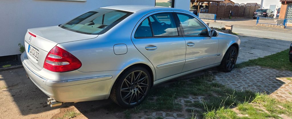 Bild des Angebotes Mercedes-Benz E240 W211 Elegance Youngtimer 99700km