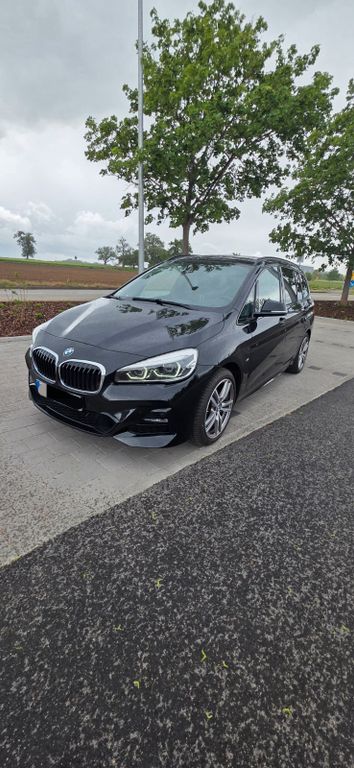 Bild des Angebotes BMW 218i Gran Tourer M-Paket /AHK/Klima/LED/SHZ/PDC