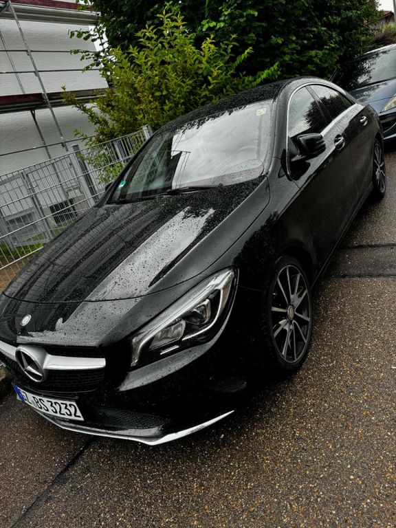 Bild des Angebotes Mercedes-Benz CLA 220d