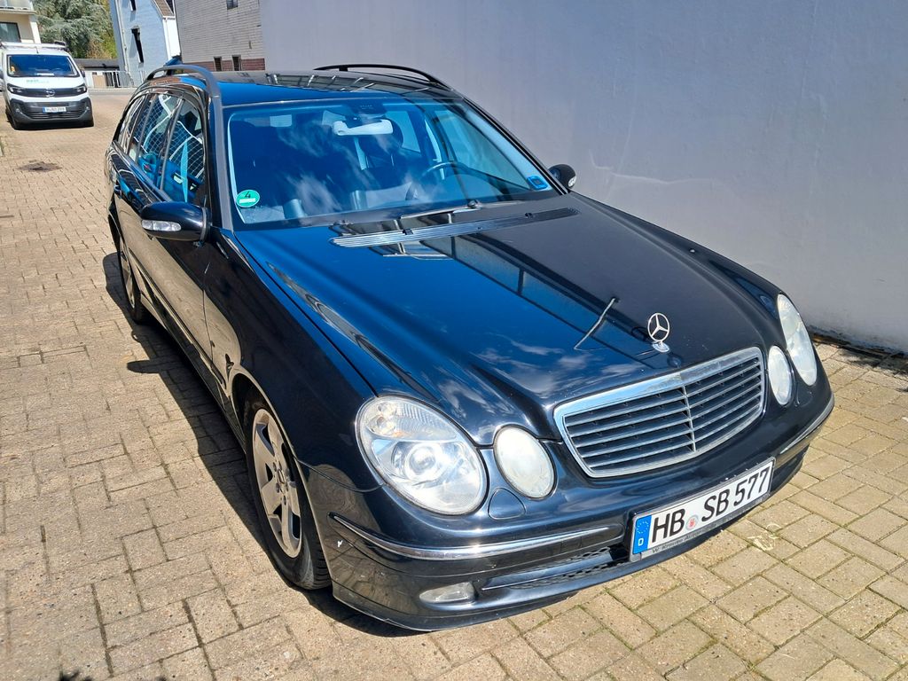 Bild des Angebotes Mercedes-Benz E 240 T AVANTGARDE Avantgarde
