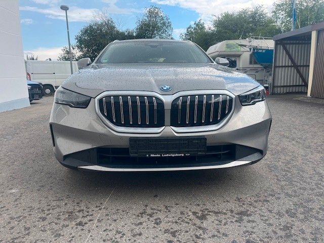 Bild des Angebotes BMW 530 5 Touring 530 e xDrive,gesammt275 KW