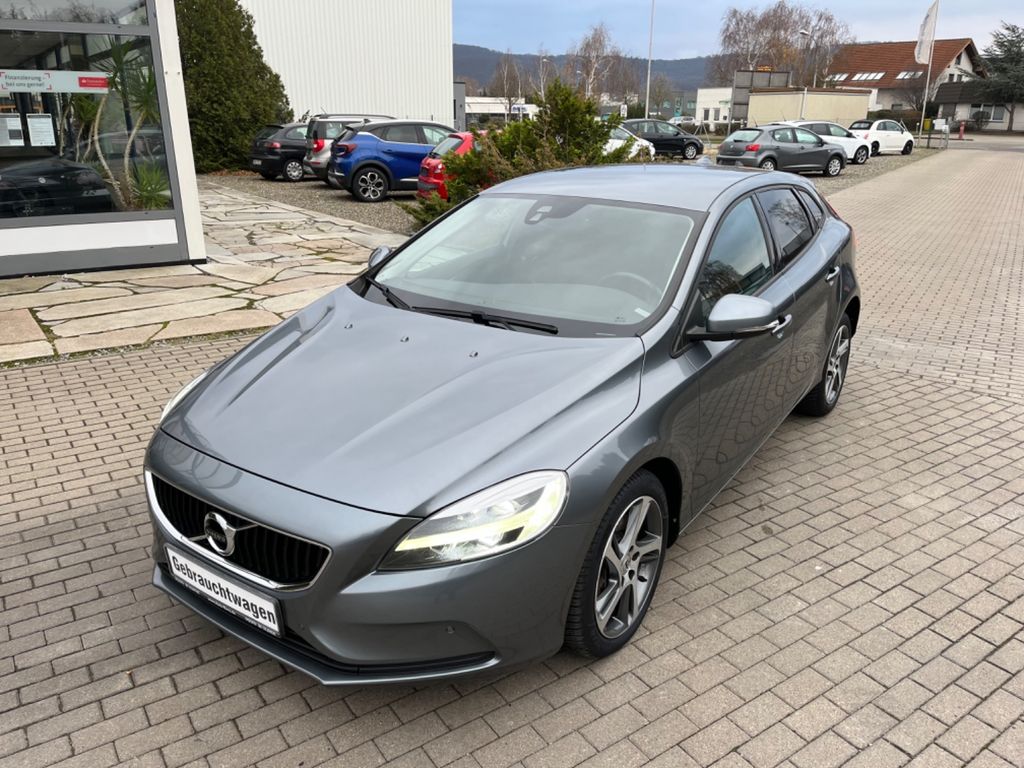 Bild des Angebotes Volvo V40 Momentum