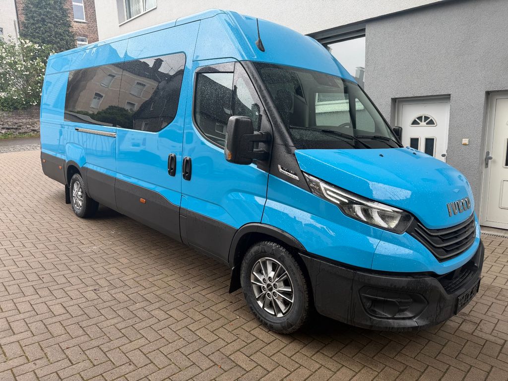 Bild des Angebotes Iveco Daily 35-180 9 Sitzer Navi Kamera Automatik LED