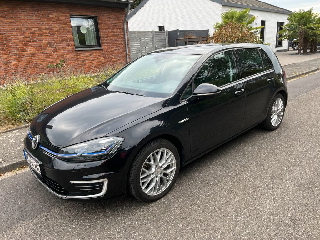 Volkswagen Golf e-Golf BJ2021