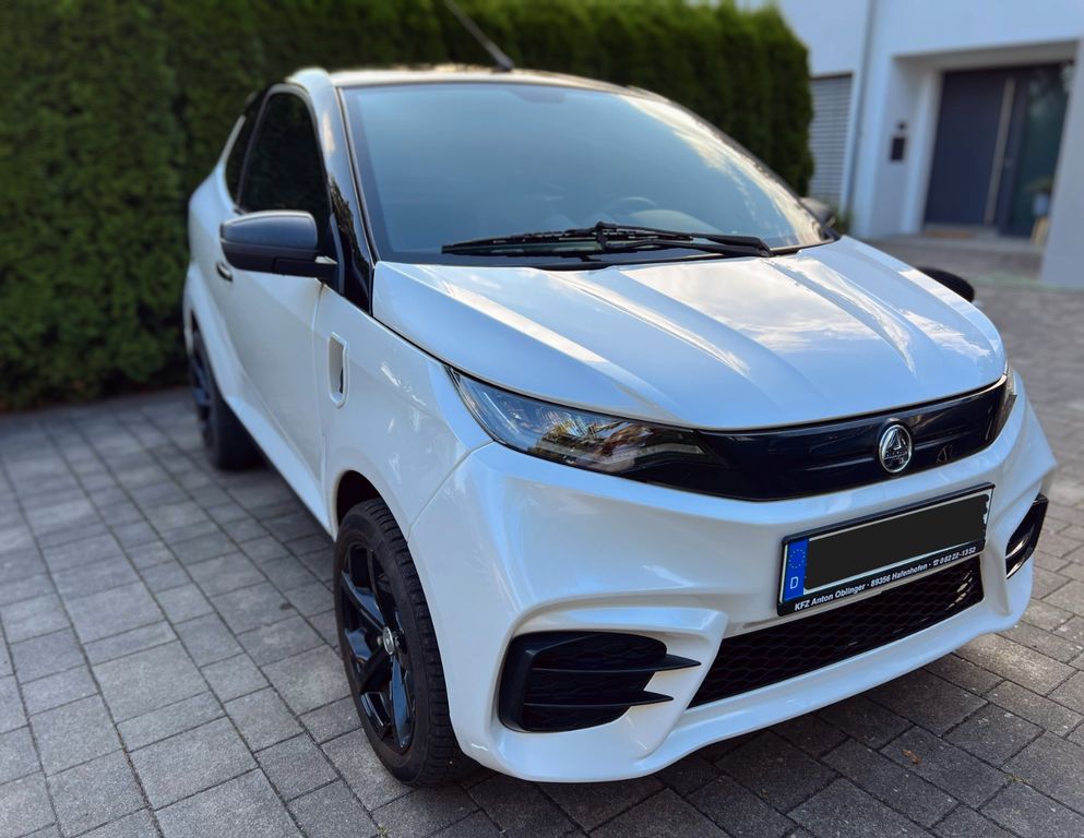 Bild des Angebotes Aixam Ambition eCoupé 48V Sport perlmuttweiß 8-fach