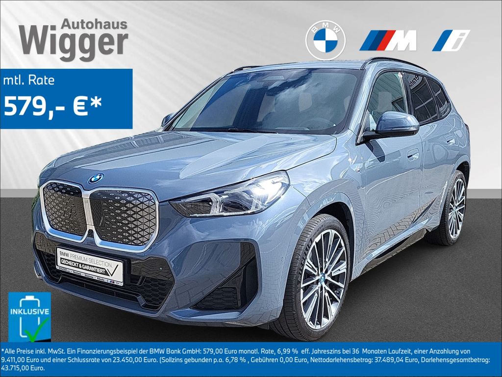 Bild des Angebotes BMW iX1 20eDrive M-Sport/HUD/AHK/Panodach/Navigation