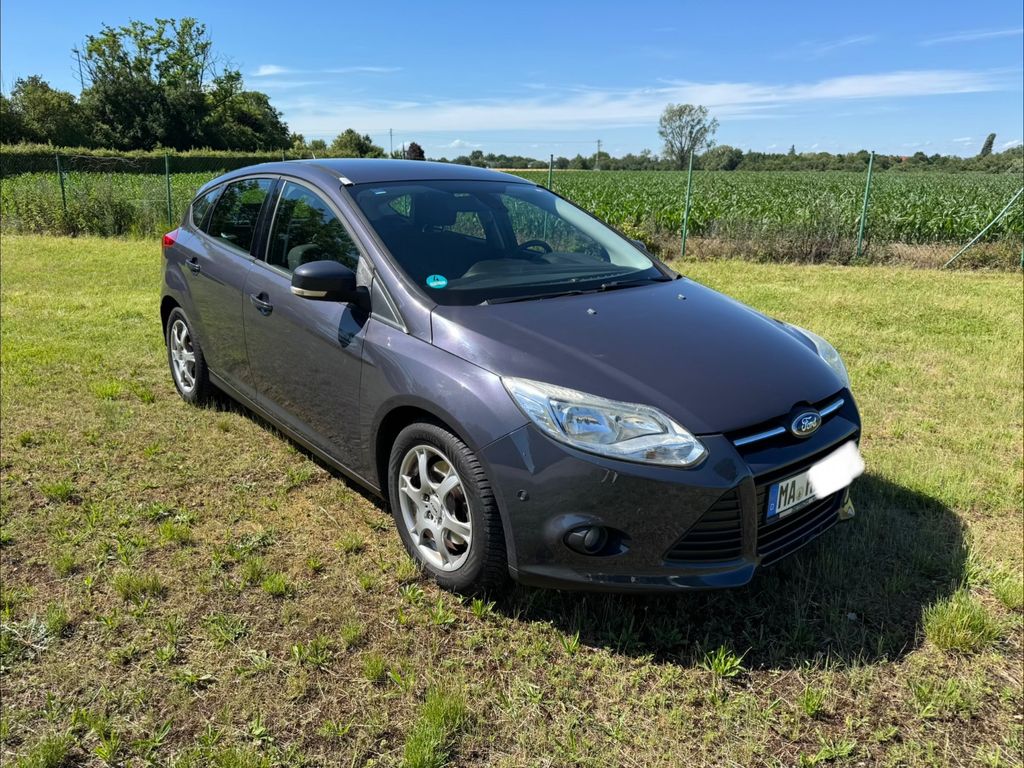 Bild des Angebotes Ford Focus Champions Edition 1.6 EcoBoost