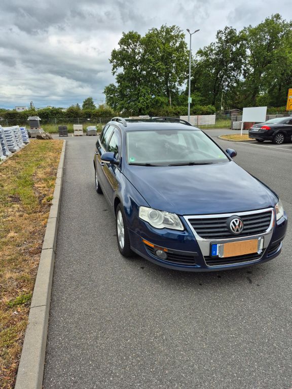 Bild des Angebotes Volkswagen Passat Variant 1.6 Comfortline