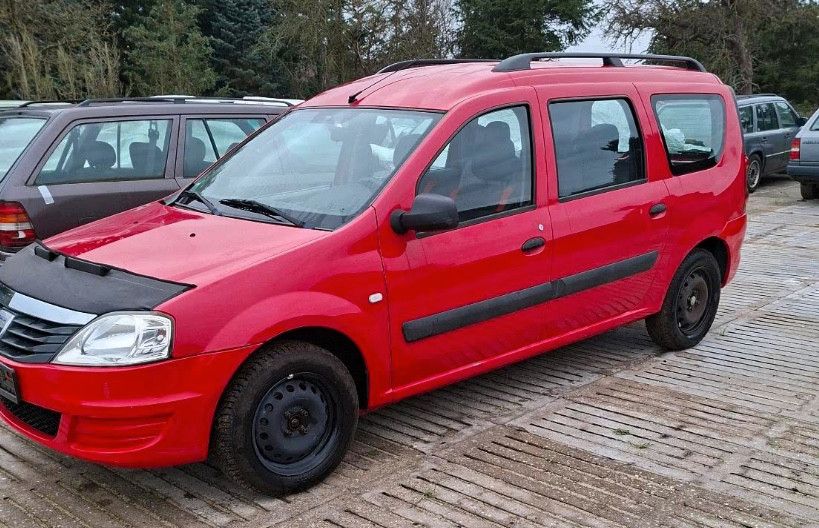 Dacia Logan MCV 1.4,TüV 10/27, viele Neuteile