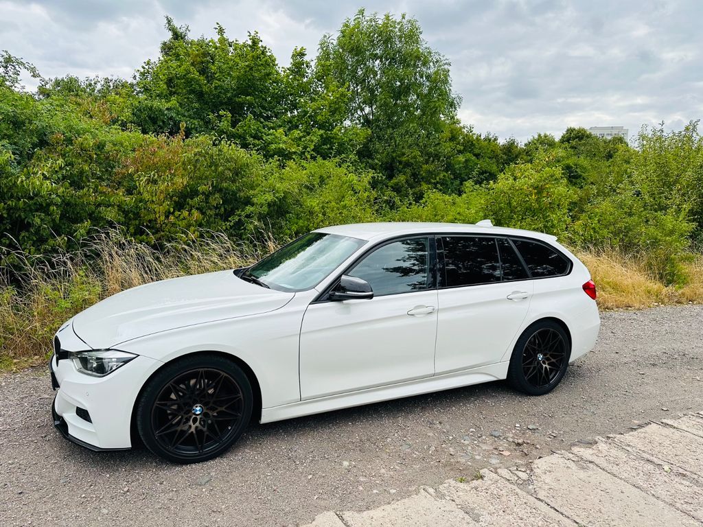 Bild des Angebotes BMW 330d Touring M Sport Automatic, Alcantara