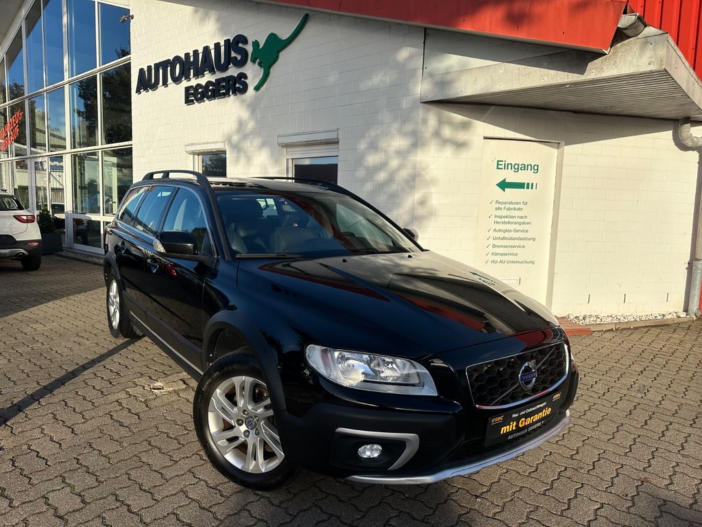 Volvo XC 70 Momentum AWD/NAV/SHZ/PDC/S+W/2HD/AHK/LEDER