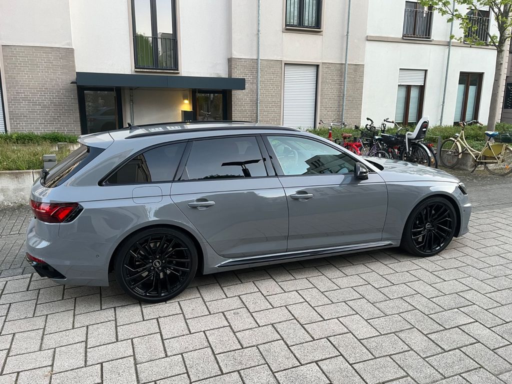 Bild des Angebotes Audi RS4 Avant Garantie Leder Wabe B&O virt.Cockp 360