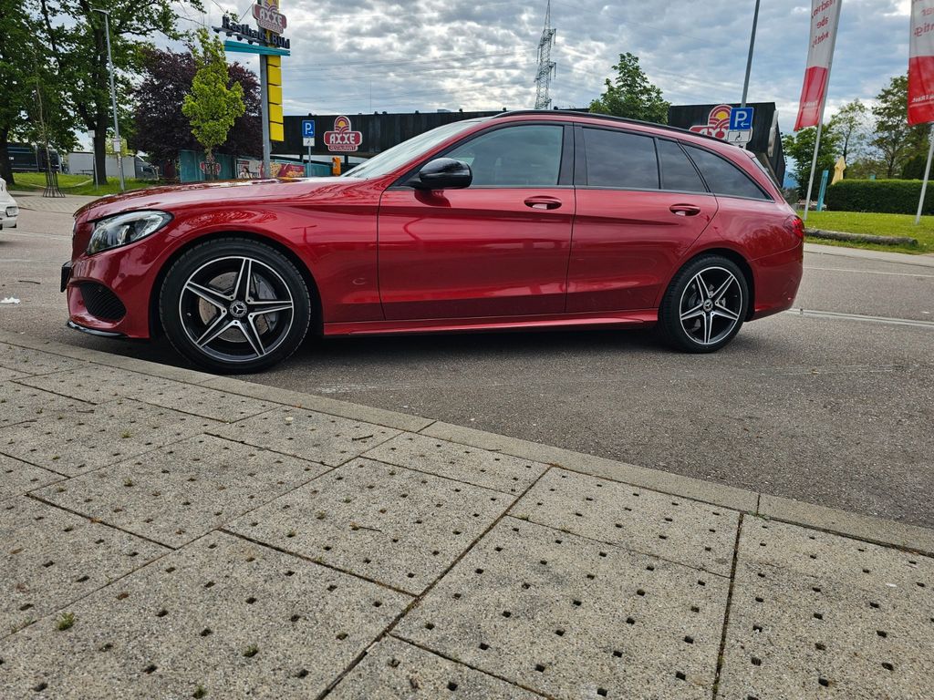 Bild des Angebotes Mercedes-Benz C 300 T Autom. AMG Line