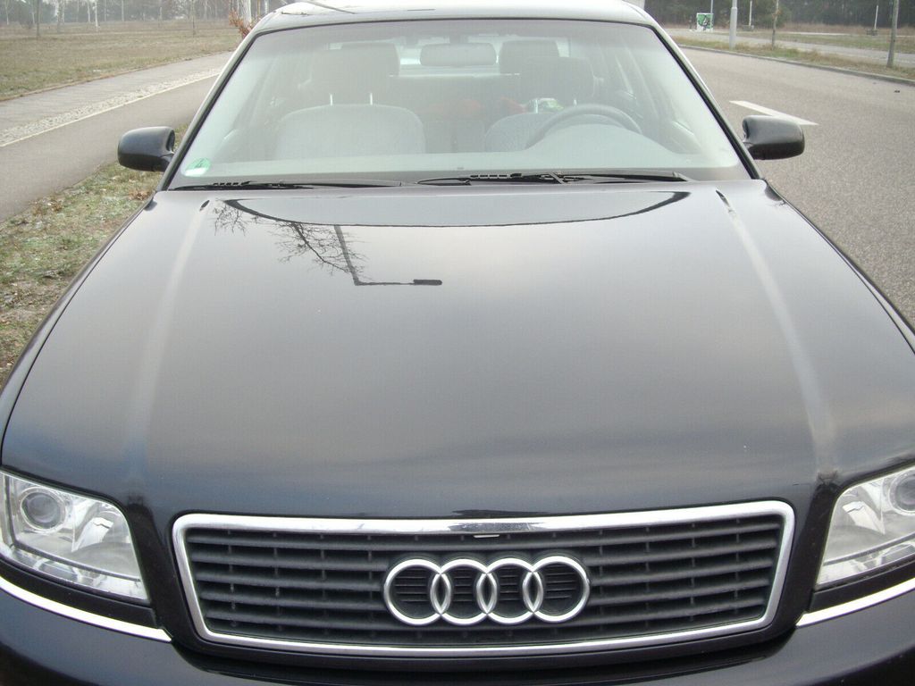 Audi A8 V8 S8  3.7 quattro