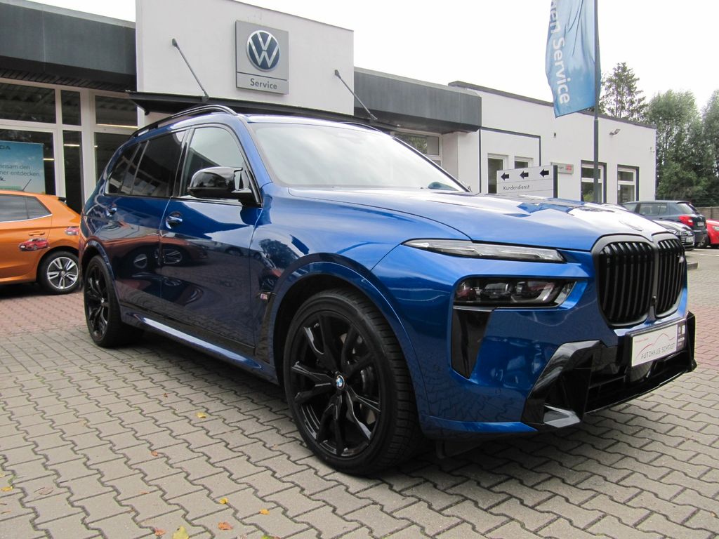 Bild des Angebotes BMW X7 M60i PANO+h/k+HUD+SIITZKLIMA
