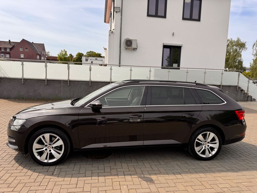 Bild des Angebotes Skoda Superb Combi *18 ZOLL*VIRTUAL*DSG/LED/18 ZOLL